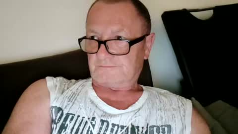 Snapshot of frauenfeind1 chatting on 16, 7, 2026 Wolfi online show from 16, 7, 2026