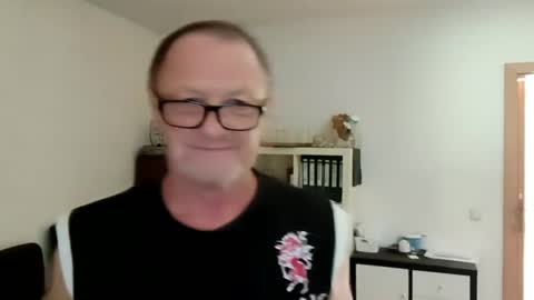 Snapshot of frauenfeind1 chatting on 31, 7, 2026 Wolfi online show from 31, 7, 2026