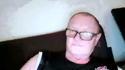Snapshot of frauenfeind1 chatting on 1, 8, 2026 Wolfi online show from 1, 8, 2026