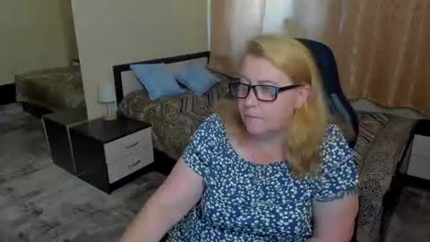 Snapshot of fraumartha chatting on 21, 6, 2026 FrauMartha online show from 21, 6, 2026