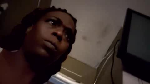 freakeazy online show from 16, 1, 2026