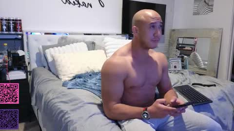 Snapshot of freakingfitness chatting on 26, 10, 2025 Fucking Fitness online show from 26, 10, 2025