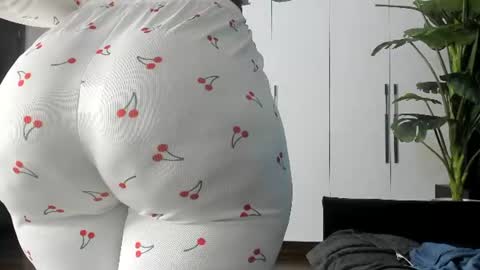 Snapshot of freaky_bad_girl chatting on 6, 7, 2026 Sandra online show from 6, 7, 2026