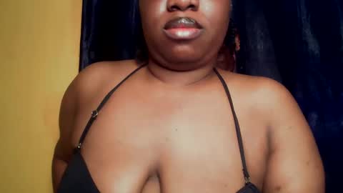 Snapshot of freaky_slut5 chatting on 21, 5, 2026 freaky slut5 online show from 21, 5, 2026