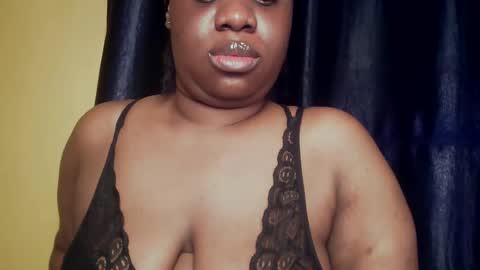 Snapshot of freaky_slut5 chatting on 23, 5, 2026 freaky slut5 online show from 23, 5, 2026