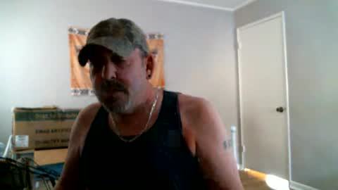 Snapshot of freakybidude420 chatting on 16, 12, 2025 FreakyBiDude420 online show from 16, 12, 2025