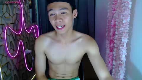 Snapshot of freakymarkxxx chatting on 20, 5, 2026 Mark online show from 20, 5, 2026