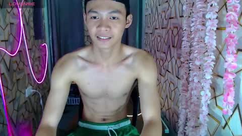 Snapshot of freakymarkxxx chatting on 24, 5, 2026 Mark online show from 24, 5, 2026