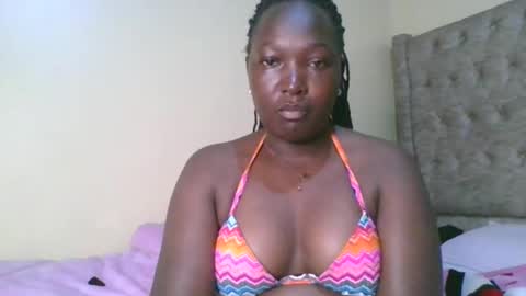 Snapshot of freakyriry chatting on 5, 10, 2025 freakyriry online show from 5, 10, 2025