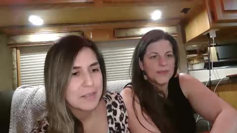 freckles4444 online show from 28, 11, 2025