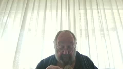 Snapshot of fredaldavid chatting on 25, 4, 2026 David Fredal online show from 25, 4, 2026