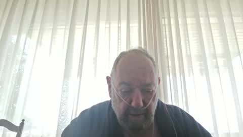 Snapshot of fredaldavid chatting on 8, 5, 2026 David Fredal online show from 8, 5, 2026