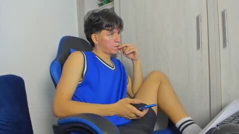 Snapshot of fredd_cs chatting on 7, 11, 2025 fredd_cs online show from 7, 11, 2025