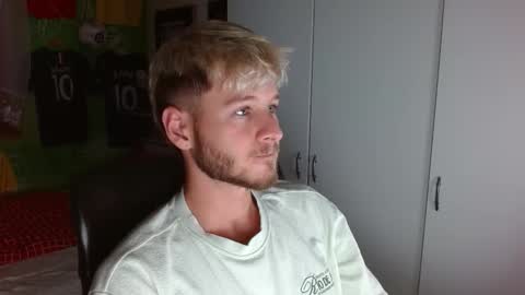 Snapshot of freddy_star chatting on 13, 9, 2025 Frederick Perin online show from 13, 9, 2025