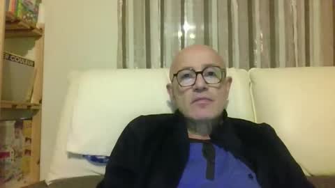 frederic8014 online show from 1, 11, 2025