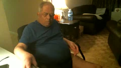 Snapshot of fredthetiger chatting on 4, 7, 2026 fredthetiger online show from 4, 7, 2026