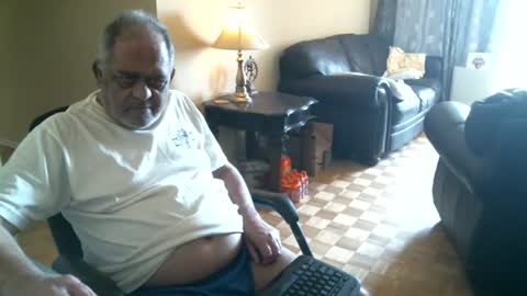Snapshot of fredthetiger chatting on 7, 7, 2026 fredthetiger online show from 7, 7, 2026