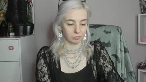 Anne online show from 7, 7, 2026