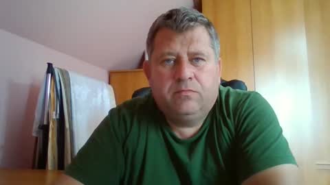 freeboy80180 online show from 12, 9, 2025