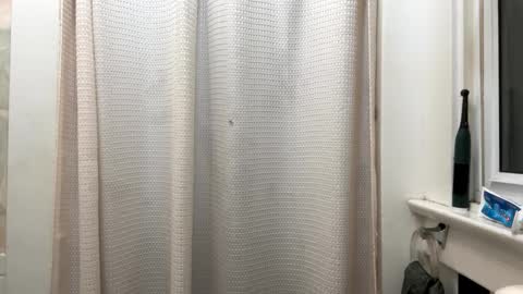 freethebirdclouds online show from 11, 9, 2025