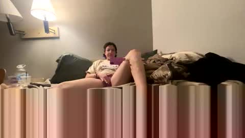 freethebirdclouds online show from 4, 3, 2026