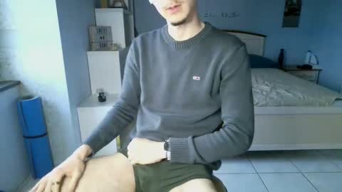 Snapshot of french_666999 chatting on 27, 1, 2025 French 666999 online show from 27, 1, 2025