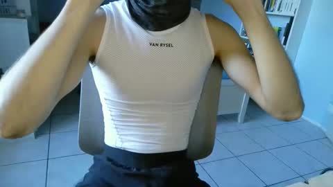 Snapshot of french_666999 chatting on 30, 10, 2025 French 666999 online show from 30, 10, 2025