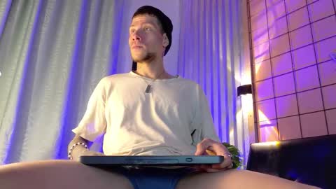 Xavier online show from 26, 2, 2026