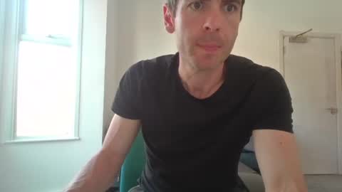 Snapshot of frenchbdmaninlondon chatting on 22, 6, 2026 Horny Paul online show from 22, 6, 2026