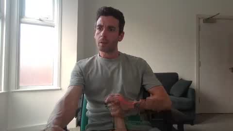 Snapshot of frenchbdmaninlondon chatting on 27, 6, 2026 Horny Paul online show from 27, 6, 2026