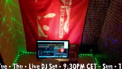 frenchkissdjfk online show from 2, 11, 2025