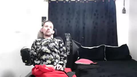 Snapshot of frenchroulette chatting on 16, 12, 2024 Thomas y Sophia online show from 16, 12, 2024