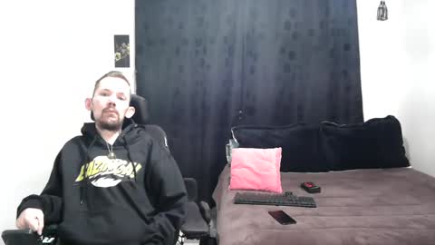 Snapshot of frenchroulette chatting on 27, 12, 2024 Thomas y Sophia online show from 27, 12, 2024