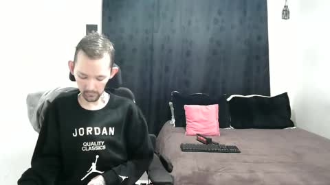 Snapshot of frenchroulette chatting on 21, 2, 2025 Thomas y Sophia online show from 21, 2, 2025