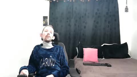 Snapshot of frenchroulette chatting on 26, 2, 2025 Thomas y Sophia online show from 26, 2, 2025