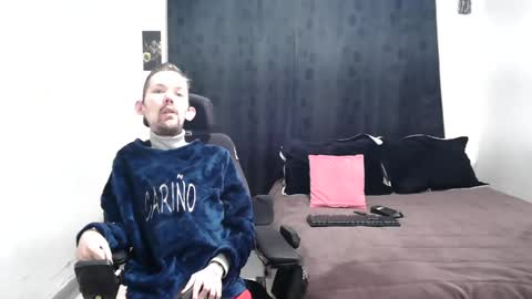 Snapshot of frenchroulette chatting on 27, 2, 2025 Thomas y Sophia online show from 27, 2, 2025