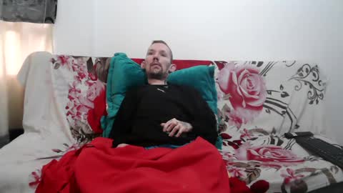 Snapshot of frenchroulette chatting on 7, 5, 2026 Thomas y Sophia online show from 7, 5, 2026