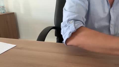 Snapshot of frenchsweetdick chatting on 1, 12, 2025 frenchsweetdick online show from 1, 12, 2025