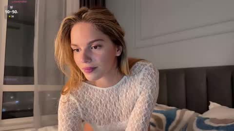 Snapshot of frenzyfoxs chatting on 27, 11, 2025 Jason and Sonya online show from 27, 11, 2025