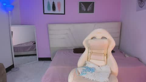 Snapshot of fresitalove01 chatting on 1, 12, 2025 fresitalove01 online show from 1, 12, 2025