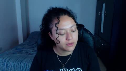 Snapshot of freud_x_louise1 chatting on 19, 11, 2025 Louise online show from 19, 11, 2025