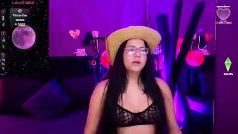     online show from 21, 2, 2025