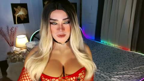 Miss Frea  online show from 30, 5, 2026