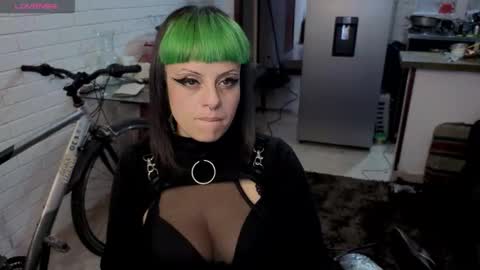 freyaa_sorceress online show from 13, 11, 2025