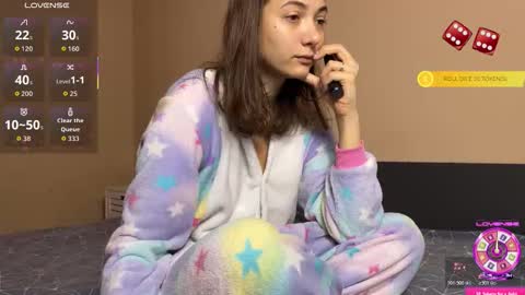 Snapshot of freyaoliver chatting on 19, 10, 2025 FreyaOliver online show from 19, 10, 2025