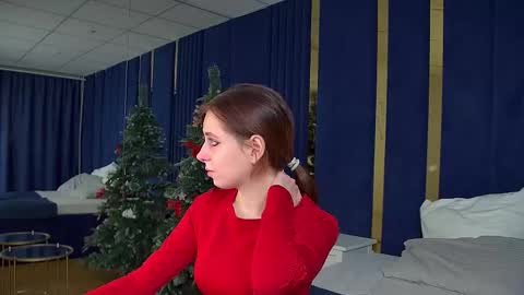 Snapshot of freyavey chatting on 20, 12, 2025 FreyaVey online show from 20, 12, 2025