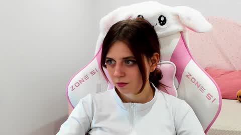 Snapshot of freyavey chatting on 12, 1, 2026 FreyaVey online show from 12, 1, 2026