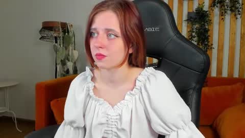 Snapshot of freyaveys chatting on 4, 7, 2026 FreyaVeys online show from 4, 7, 2026