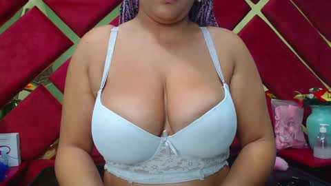 Snapshot of freyja_naugthy chatting on 5, 2, 2025 freyja_naugthy online show from 5, 2, 2025