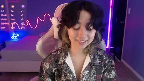 Snapshot of frida_lassi_ chatting on 6, 3, 2025 frida_lassi_ online show from 6, 3, 2025